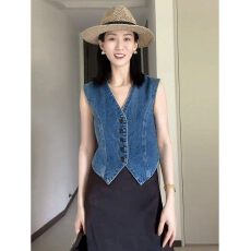 批发高级时尚坎肩牛仔背心女ins夏季新款显瘦<b class='q'>百搭</b>短款V领马甲女装chic