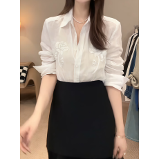 批发花朵刺绣长袖衬衫黑色<b class='q'>半身裙</b>两件套女秋冬新款高级感显瘦时尚套装