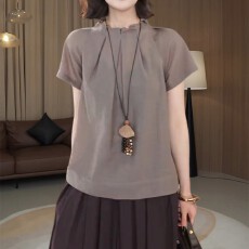 批发轻奢高级感两面穿短袖衬衫女夏季轻薄<b class='q'>胖</b>mm<b class='q'>显瘦</b>减龄百搭半开领上衣