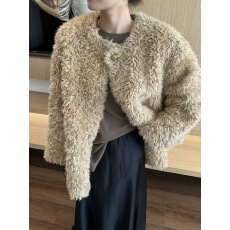 批发小香风羊羔毛外套女冬新款皮毛一体加厚保暖气质名媛环保皮草上衣