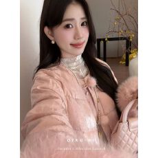 批发2025<b class='q'>冬</b>新款国风提花设计感羽绒服女洋气显瘦袖口狐狸毛白鸭绒外套