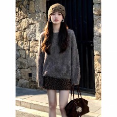 批发韩系高级感灰色套头马海毛毛衣女秋冬软糯慵懒老钱风外穿针织<b class='q'>衫</b>厚