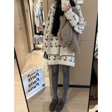 批发FILLE｜樱桃开衫中裙套装 <b class='q'>甜美</b>复古提花松弛氛围感针织两件套秋冬