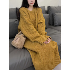 批发时尚设计感圆领麻花针织长袖<b class='q'>连衣裙</b>2025秋冬新款小众宽松气质显瘦