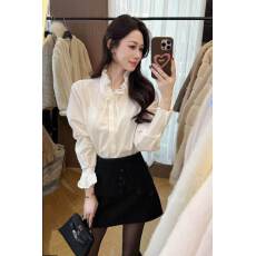 批发法式设计感条纹花边领<b class='q'>衬衫女</b>上衣2026春季款高级感气质显瘦打底衫