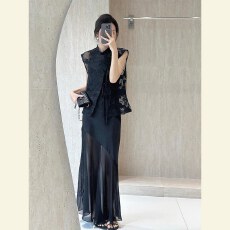 批发新中式国风穿搭<b class='q'>高端</b>精致轻奢高级感重要场合黑色吊带<b class='q'>连衣裙</b>套装夏