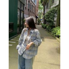 批发韩系慵懒风格子<b class='q'>长袖</b>衬衫女春装设计感小众宽松中长款休闲<b class='q'>外套</b>上衣
