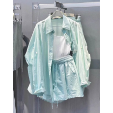 批发新款<b class='q'>运动</b>套装女2026春夏休闲时尚<b class='q'>百搭</b>度假绿色小清新衬衫短裤防晒