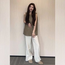 批发2026夏季新款韩版无袖宽松咖色背心上衣女装白色休闲长裤子<b class='q'>两件套</b>