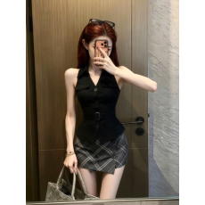 批发辣妹风小众设计感收腰无袖背心衬衫格纹短裙两件套<b class='q'>女</b>夏季时尚套装