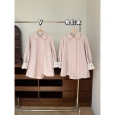 批发韩系中长款粉色风衣外套女秋季英伦风设计感小众<b class='q'>蕾丝</b>拼接斗篷开衫
