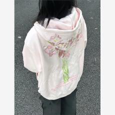 批发330g纯棉 加绒薄款 重工刺绣 新款百搭拉链式女生粉色<b class='q'>卫衣</b><b class='q'>开衫</b>款