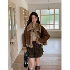 批发2025复古百搭超好看加绒长袖牛角扣设计感通勤韩版女生开衫款上衣