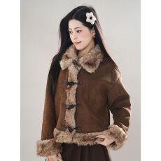 批发2025百搭外套女咖色秋冬季美拉德加厚牛角扣超好看常规款加绒上衣