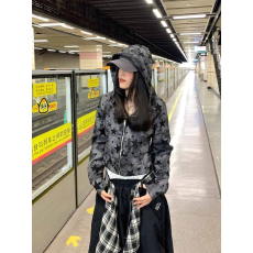 批发轻亚风2026春季星星印花连帽<b class='q'>卫衣</b>女<b class='q'>拉链</b>开衫修身显瘦辣妹风外套