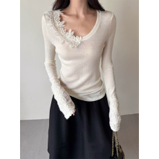 纯棉长袖t恤打底衫女春秋薄款修身蕾丝勾花纯色韩版圆领上衣