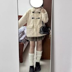 批发小个子羊羔毛外套女韩系<b class='q'>翻领</b>牛角扣加厚皮毛一体可爱软糯大衣加厚