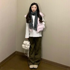 批发棕咖色高腰洋气阔腿<b class='q'>牛仔裤</b>女2026美式冬高个子高级遮肉弯刀直筒裤