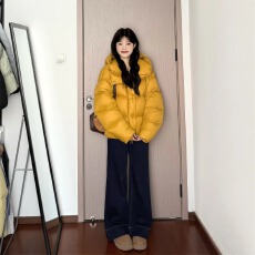 批发美式复古丹宁蓝微喇牛仔裤春季新款不贴腿宽松阔腿喇叭裤子