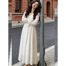 批发高级感超好看<b class='q'>白色</b>连衣裙女2026春季新款法式气质设计感收腰长<b class='q'>裙子</b>