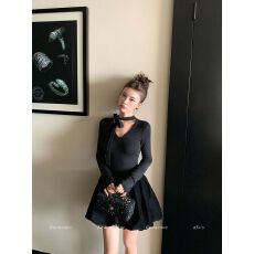 批发法式黑色v领长袖<b class='q'>连衣裙</b>女秋冬拼接丝绒花苞裙子气质收腰蓬蓬短裙