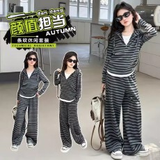 批发女童春<b class='q'>秋</b>薄款条纹连帽卫衣套装中大童女孩休闲两件套网红潮流<b class='q'>秋</b>装