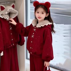 批发银狐绒复合240克羊驼绒中大童连帽拜年喜庆儿童款加绒两件套