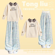 批发2026新款今年流行爆款运动<b class='q'>套装</b>女秋冬初中生格子裤卫衣两件套