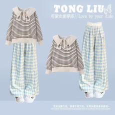 批发2026新款今年流行爆款运动<b class='q'>套装</b>女秋冬初中生格子裤卫衣一整套