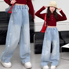 批发<b class='q'>女童</b>202<b class='q'>6</b>新款春秋闪钻时髦<b class='q'>牛仔</b>裤弯刀裤超洋气直百搭阔腿裤