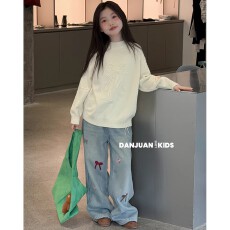 批发<b class='q'>女童</b>202<b class='q'>6</b>新款春秋蝴蝶结时髦<b class='q'>牛仔</b>裤弯刀裤超洋气直百搭阔腿裤