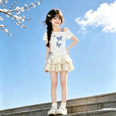 批发<b class='q'>女</b><b class='q'>童</b><b class='q'>连衣裙</b>夏装2026新款洋气儿童甜美斜肩短袖套装女孩夏季