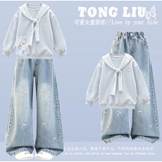 批发女童超好看印花披肩圆领卫衣<b class='q'>秋</b>冬2026新款小个子洋气爆款外套潮