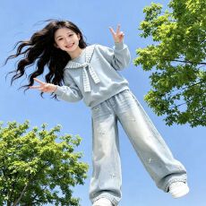 批发女童超好看印花披肩圆领卫衣<b class='q'>秋</b>冬2026新款小个子洋气爆款外套潮