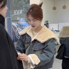 批发高级感翻领羊羔毛加绒牛仔短外套女<b class='q'>冬</b>季新款加厚气质棉服夹克上衣