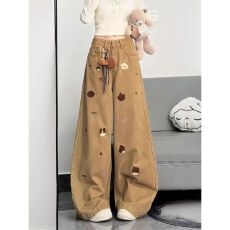 批发卡其色小熊刺绣<b class='q'>牛仔裤</b><b class='q'>女</b>秋冬复古高腰直筒百搭休闲阔腿拖地裤大码
