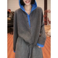 批发妮妮家2025秋冬季休闲百搭<b class='q'>撞色</b>100全羊毛连帽上衣外套不可以机洗