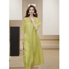 批发采风文艺圆领清透<b class='q'>连衣裙</b>