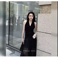 批发~V领纽扣华夫格挂脖背心上衣T 轻奢row风~轻透肌理纹大摆<b class='q'>裙裤</b>