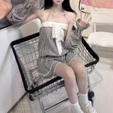 批发甜辣条纹蝴蝶结法式<b class='q'>连衣裙</b>新款显瘦气质蓬蓬短裙秋季清新<b class='q'>可爱</b>简约
