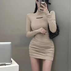 批发甜辣妹黑色长袖<b class='q'>连衣裙</b>女2026春季新款收腰打底短裙纯欲风包臀裙子