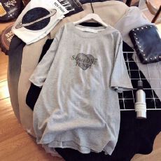 批发中<b class='q'>长款</b>2026夏季新款宽松大版网红超火cec短袖<b class='q'>t</b><b class='q'>恤</b>女ins上衣