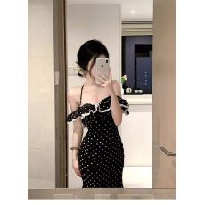 批发法式<b class='q'>露背</b>飞飞袖波点<b class='q'>连衣裙</b>女夏季收腰方口领a字裙显瘦蕾丝边长裙