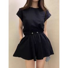 批发韩国夏季设计感小众气质后开叉绑带短袖T恤上衣+抽绳<b class='q'>短裤</b>两件套