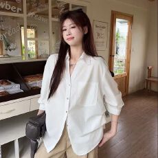 批发已出货 <b class='q'>韩版</b>泡泡袖白色衬衫女装秋季新款老钱风宽松显瘦收腰上衣