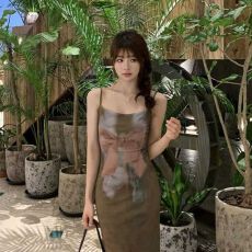 批发已出货 复古蝴蝶结印花<b class='q'>吊带</b>连衣裙女夏季新款气质修身开叉长裙