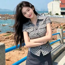 批发已出货 复古学院风<b class='q'>格子</b>短袖衬衫女夏季新款修身收腰显瘦百搭上衣