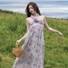 批发法式重工手作玫瑰挂脖连衣裙女超仙海边度假氛围感荷叶边印花长裙