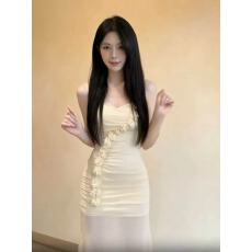 批发温柔风独特巨好看的修身包臀吊带裙小众绝美网纱<b class='q'>仙女</b><b class='q'>连衣裙</b>26夏季