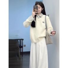 批发韩系漂亮<b class='q'>套装</b>女2025秋冬新款字母V领针织衫针织毛衣